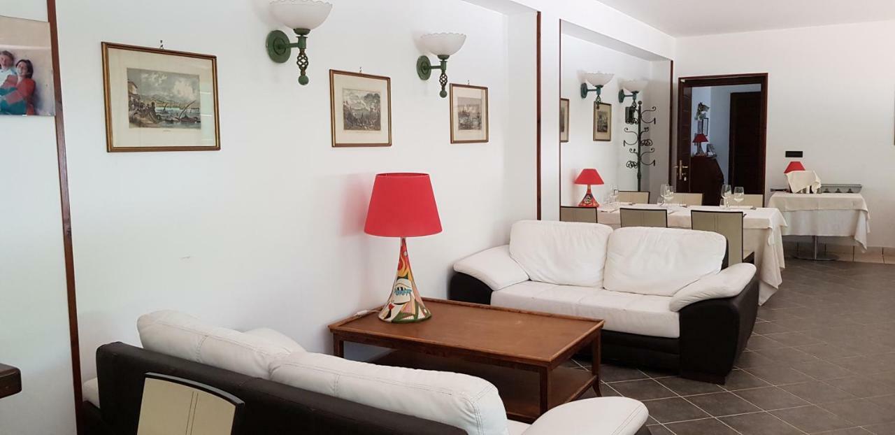 Contrada  Agriturismo Ricciardelliヴィラ エクステリア 写真